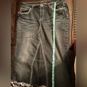 30 nches long cantos denim skirt